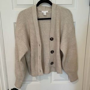 HM chunky knit cardigan! Size medium